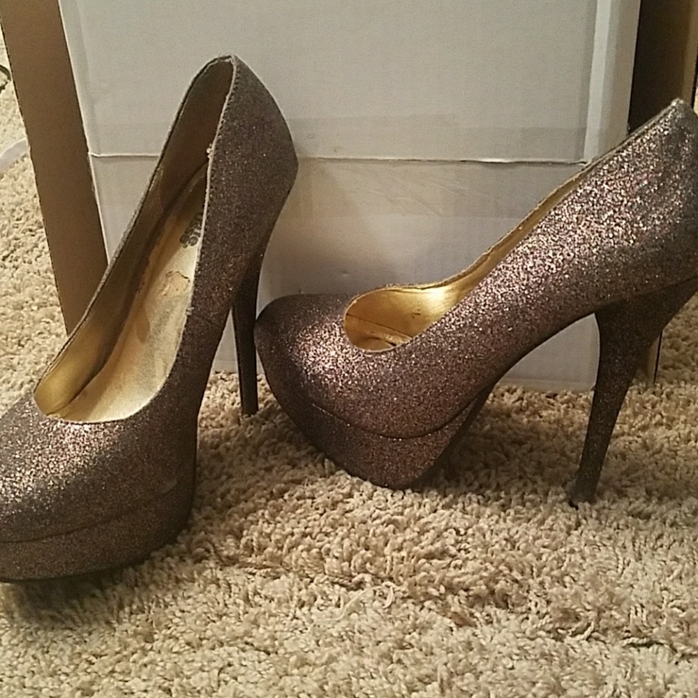 Pink sparkly heels
